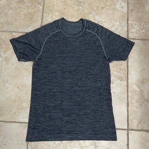 Lululemon Vent Tech Shirt